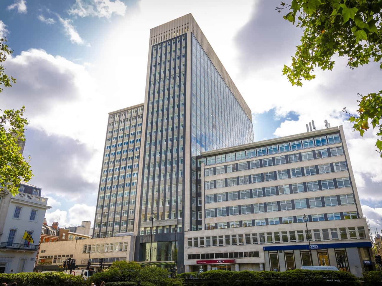 33 cavendish square front view